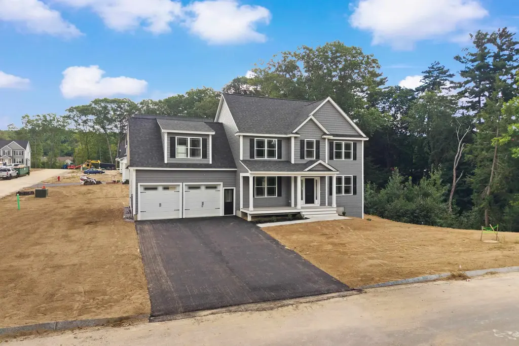 17 Bernice Street, Hooksett