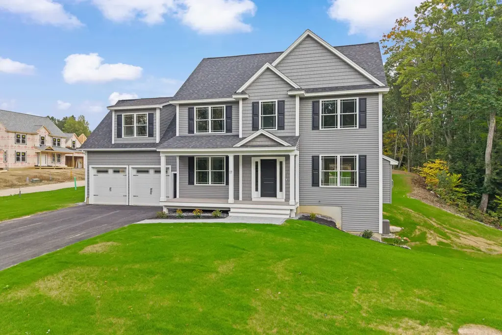 17 Bernice Street, Hooksett