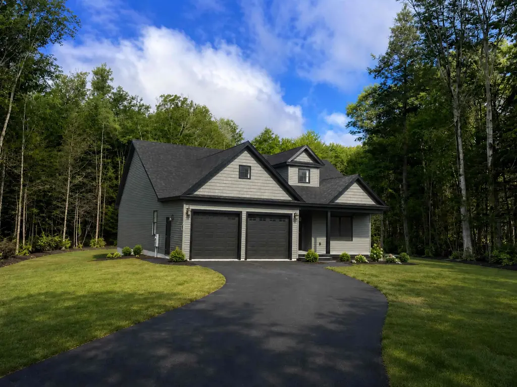9 Winterberry Road, Brookline