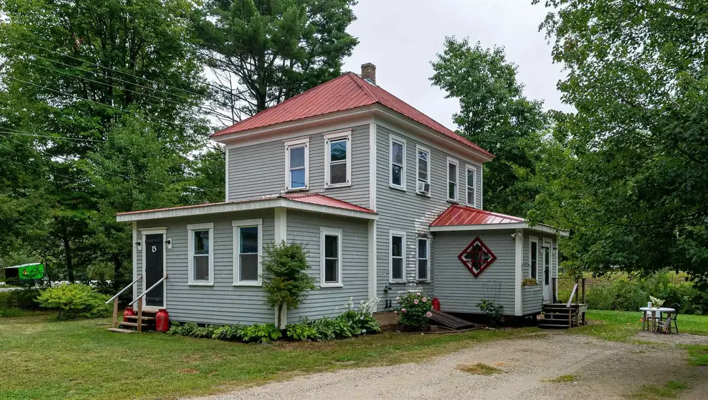 13 Towle Road, Conway