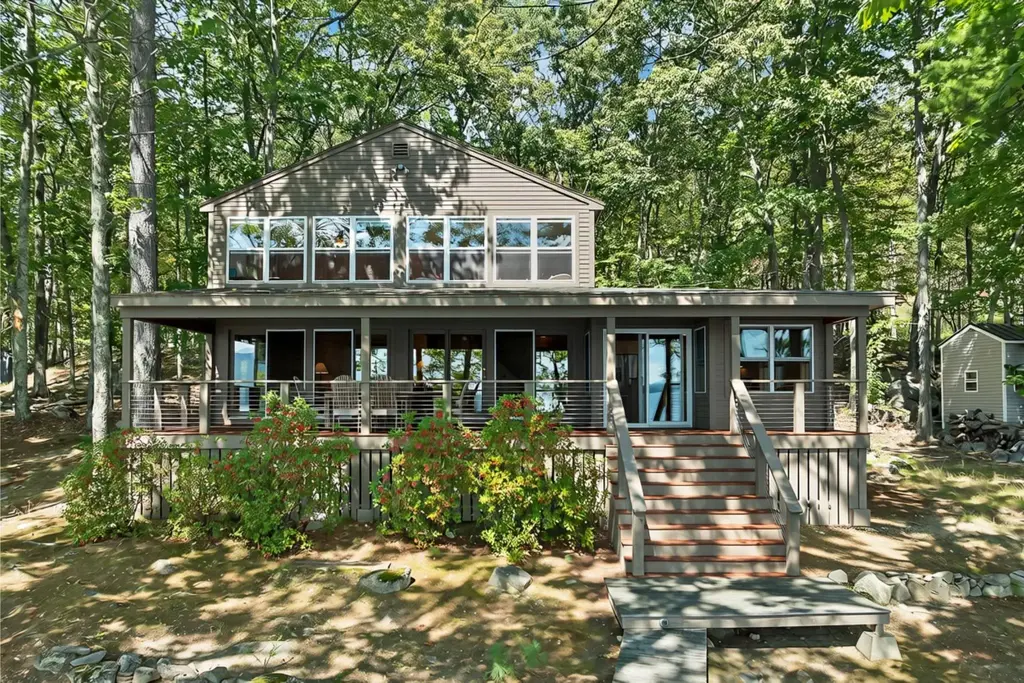 548 Rattlesnake Island, Alton