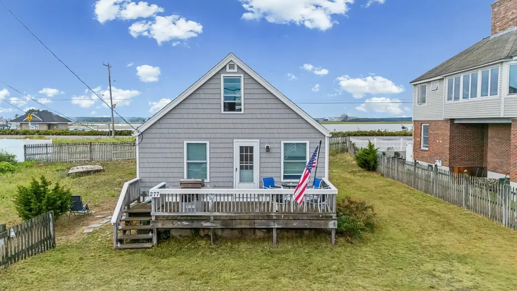 277 Portsmouth Avenue, Seabrook