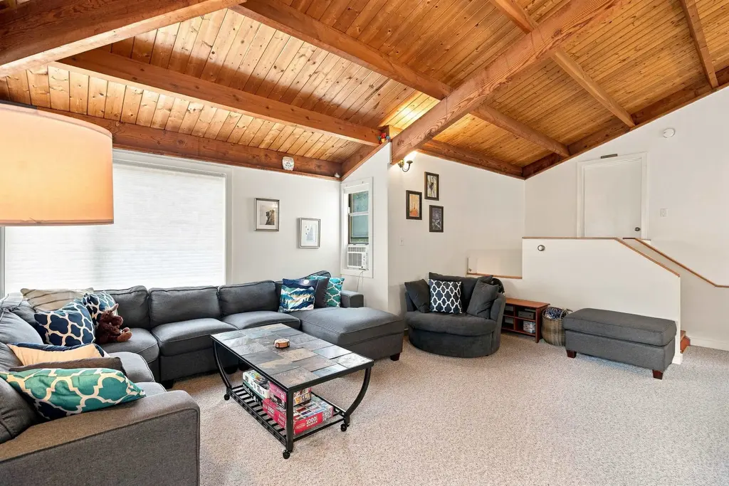 71 Waterville Acres Road, Thornton