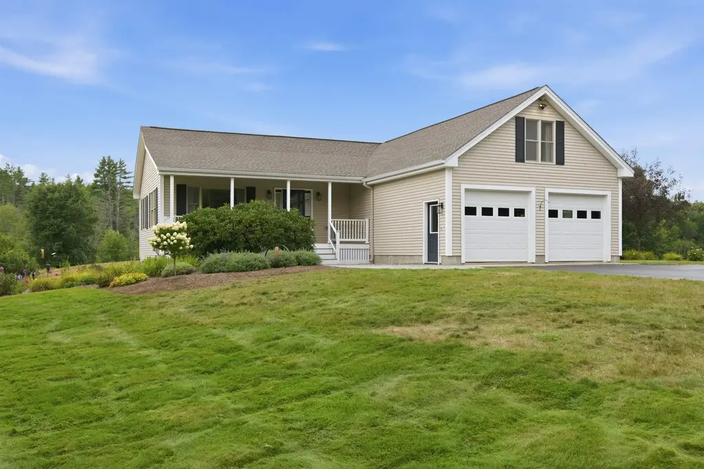 7107 School Street, Loudon