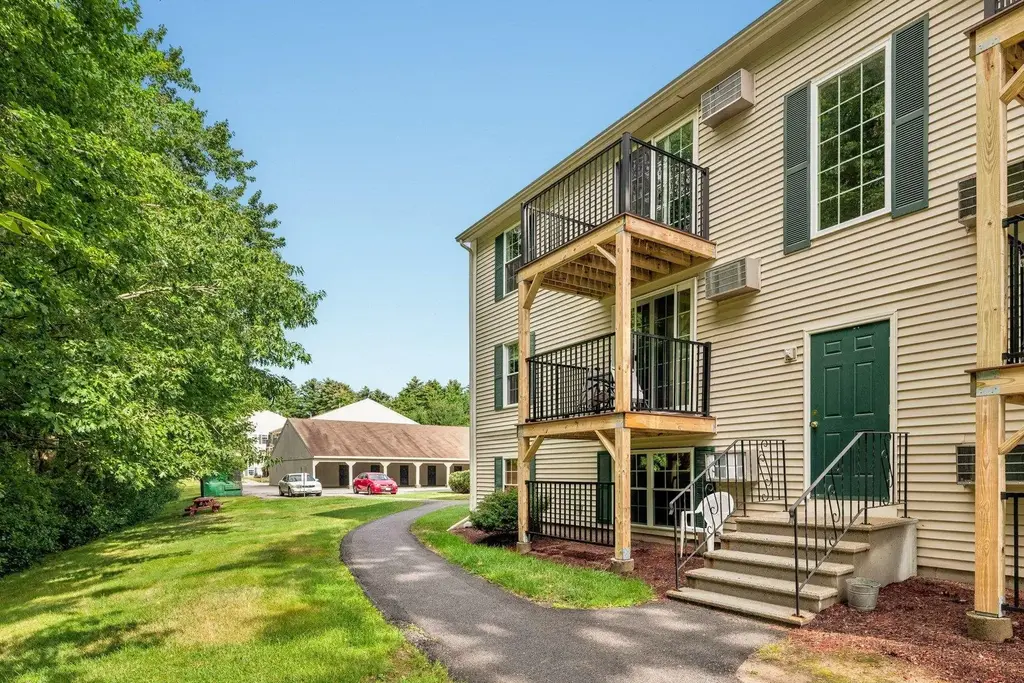 512 White Cedar Boulevard, Portsmouth