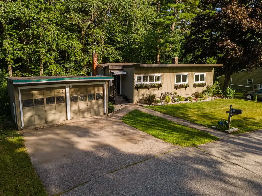 64 Fox Circle, Keene
