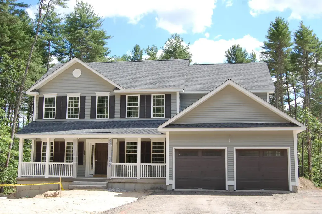 124 South Road, Londonderry