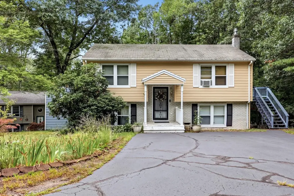 29 Hersey Lane, Newmarket