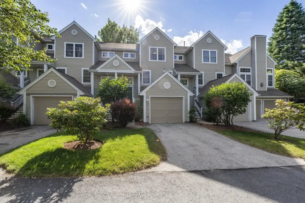 16 Edward Circle, Bedford
