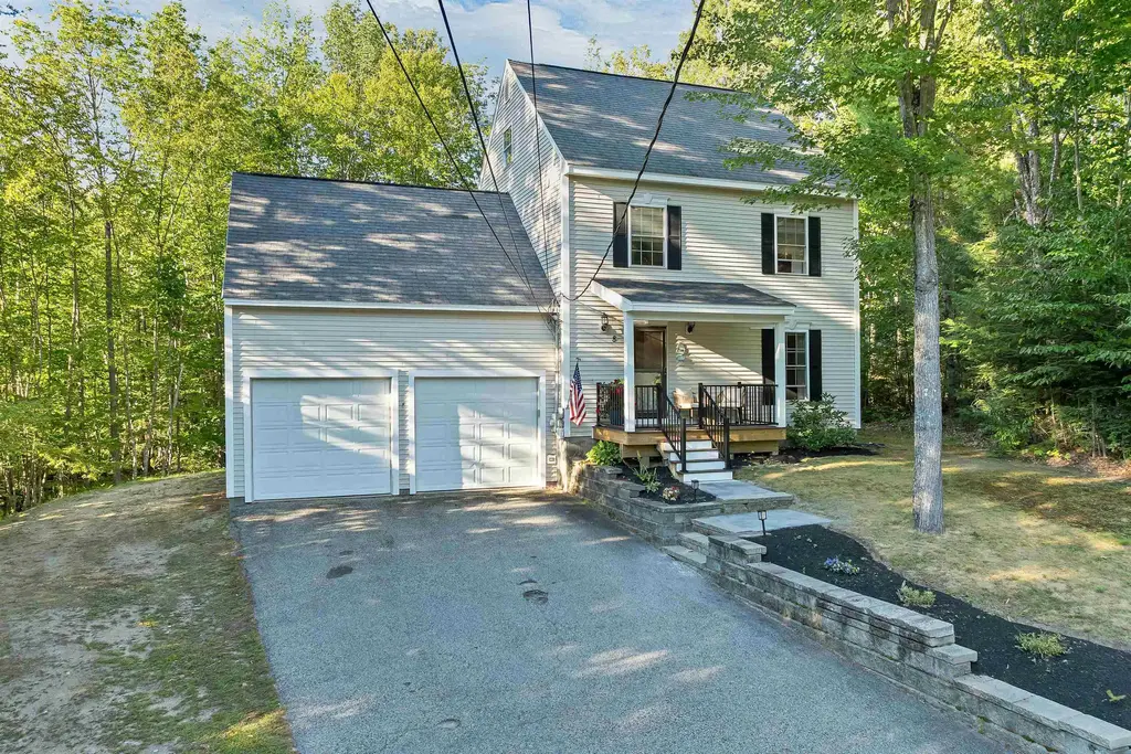 8 Knoll Road, Wolfeboro