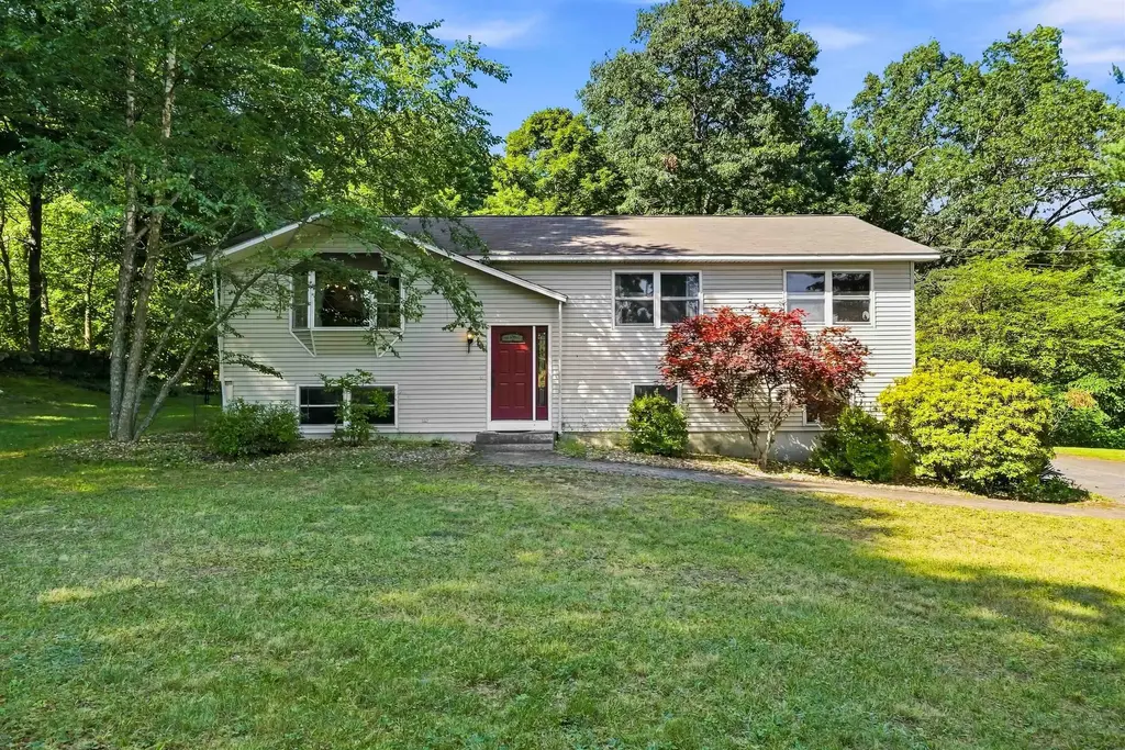 36 Governor Dinsmore Road, Windham