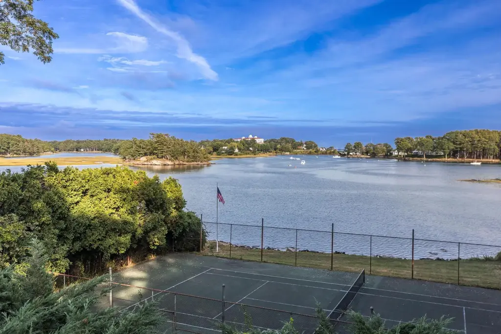 395 Little Harbor Road, Portsmouth