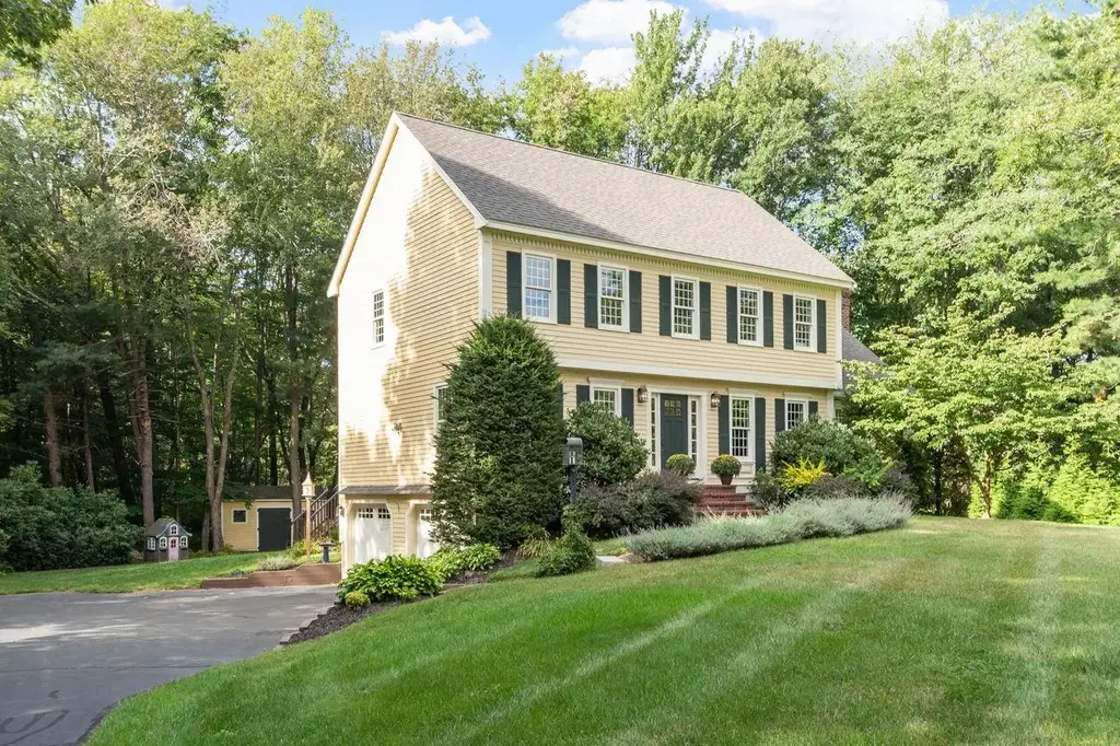 25 Alexander Drive, Hampton