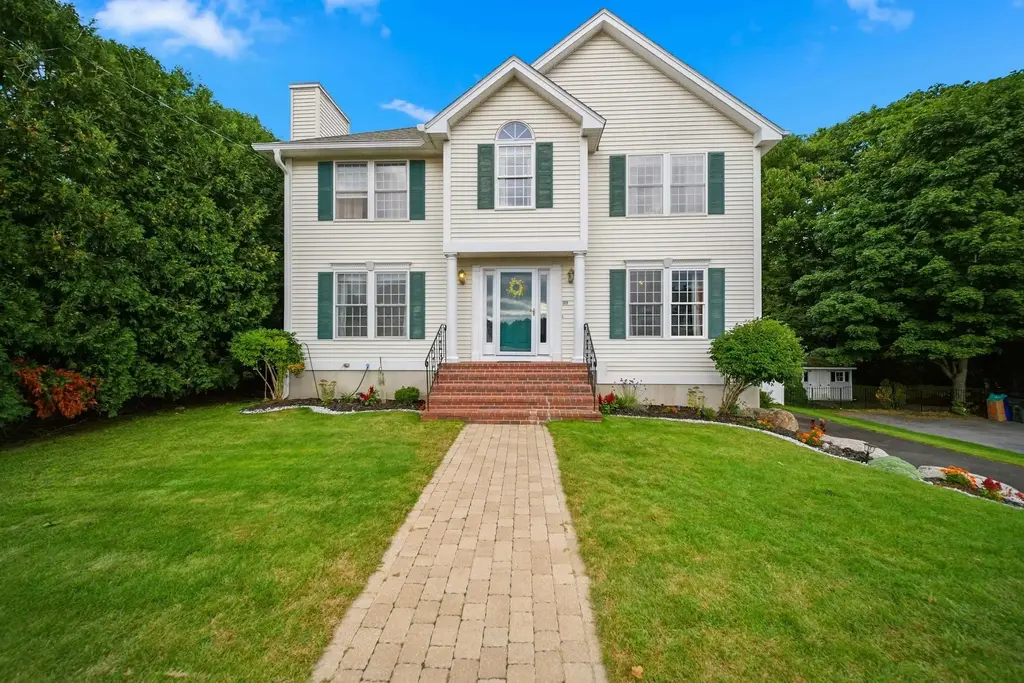 89 Stonington Drive, Manchester