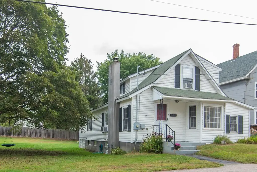 3 Maple Street, Pembroke