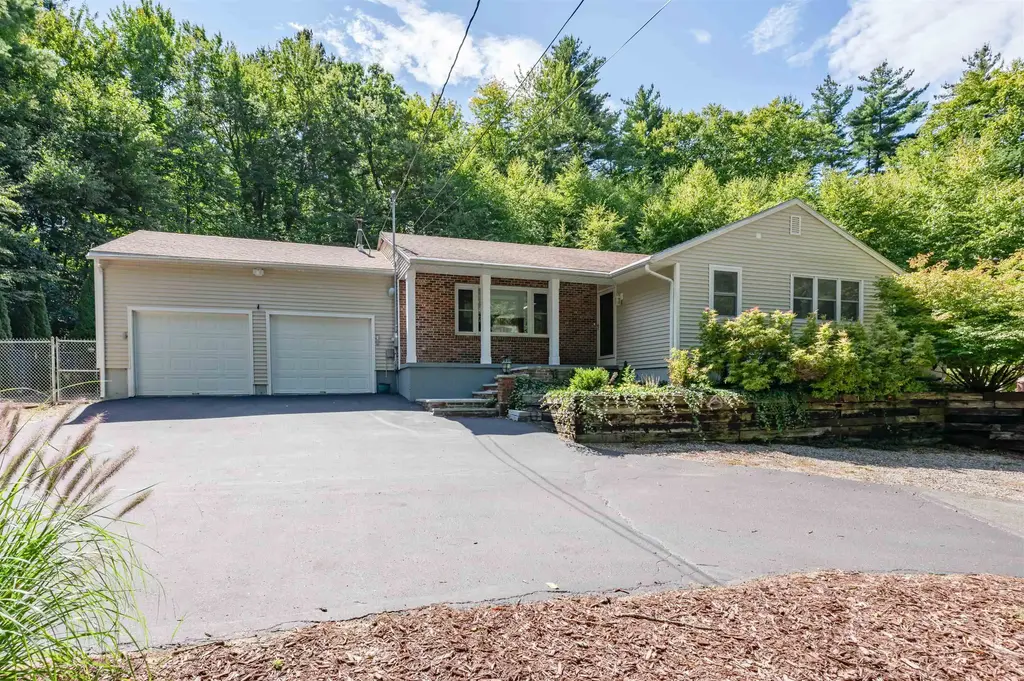 22 Roblin Road, Bedford