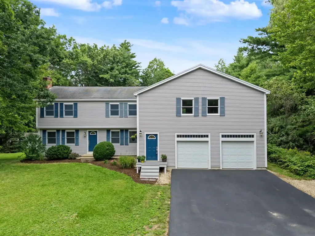 8 Woodbine Lane, Merrimack
