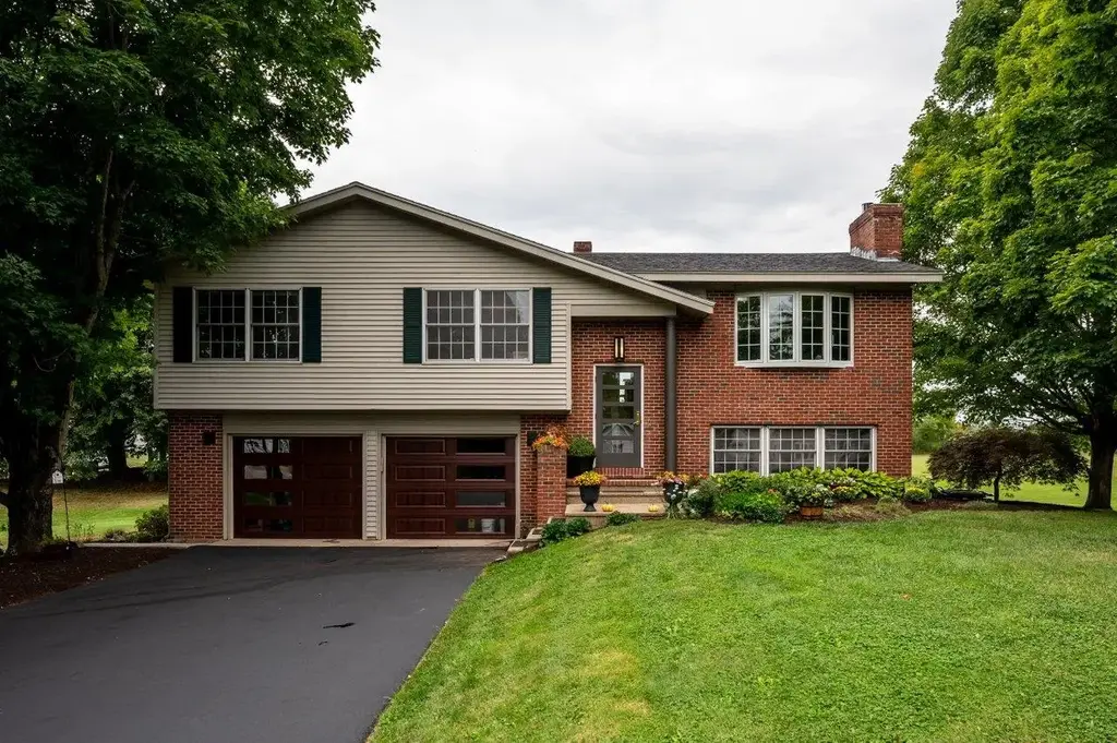 78 Rollins Road, Rollinsford