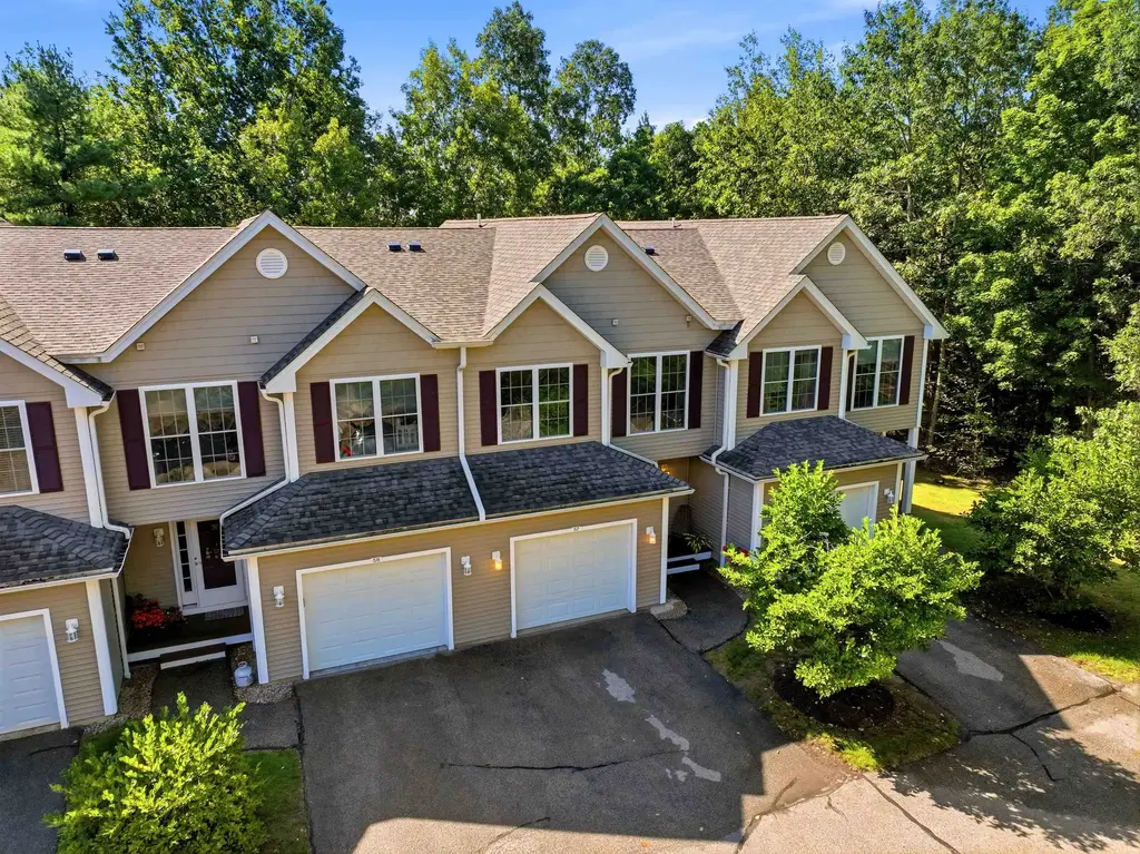 57 Magnolia Lane, Newmarket