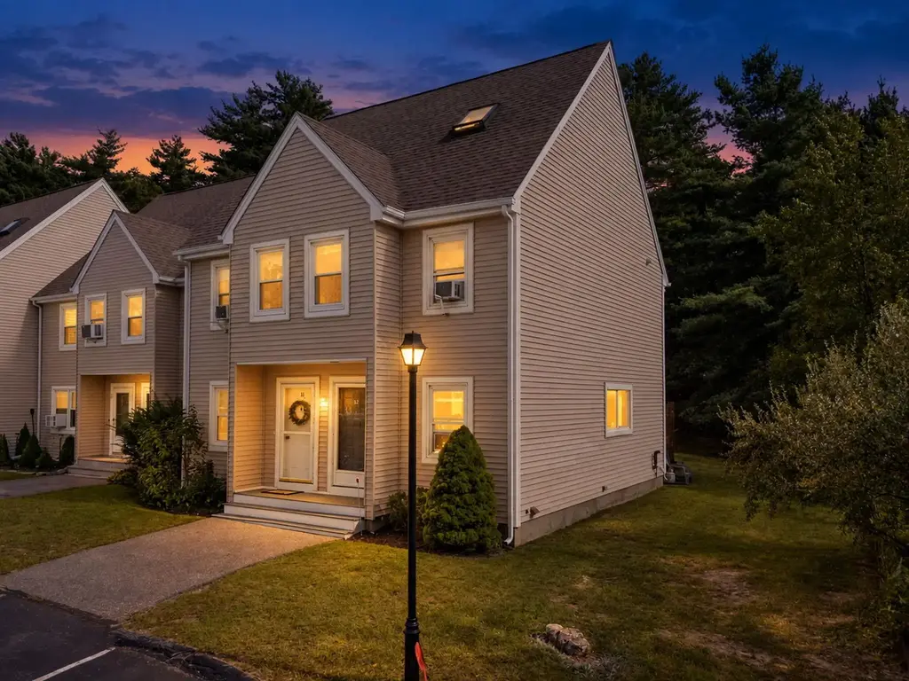 62 Freetown Road, Raymond