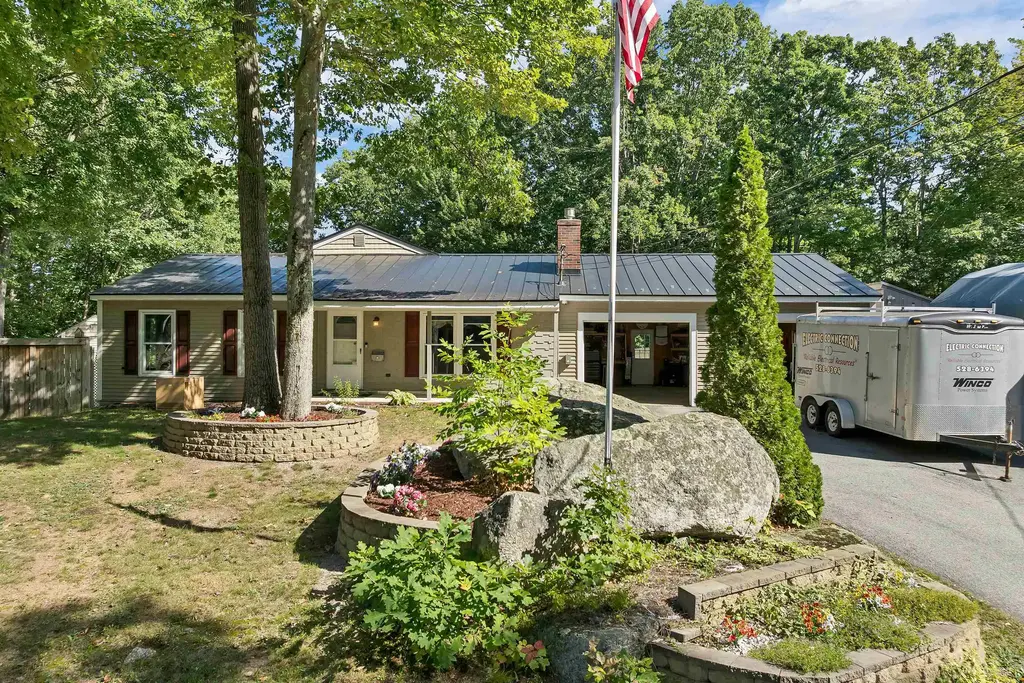 93 Woodvale Drive, Laconia