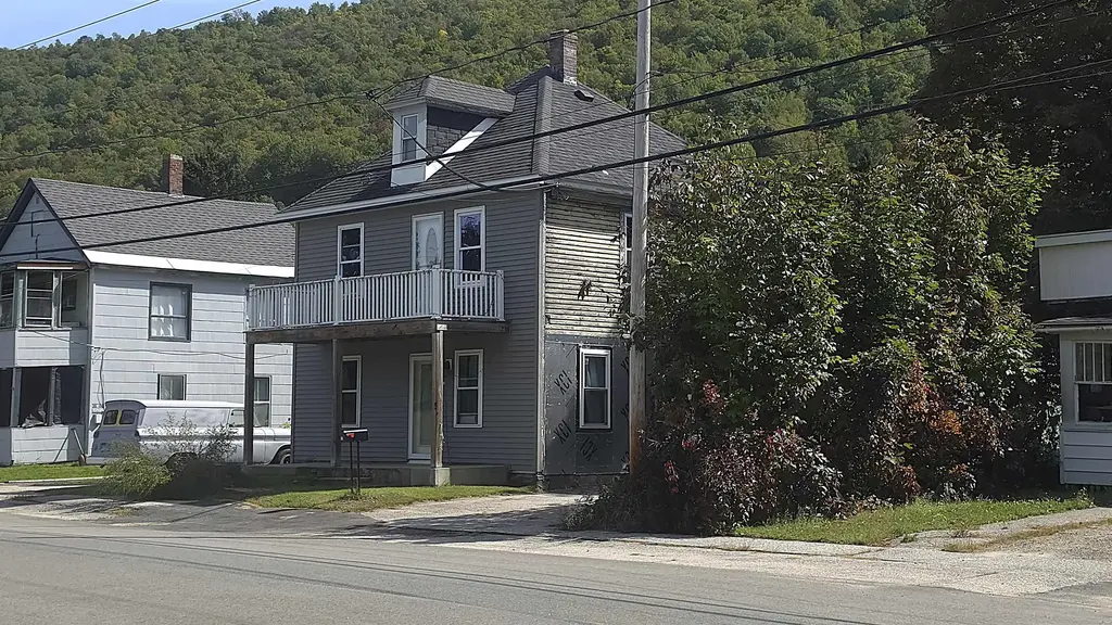24 Cascade Flats, Gorham