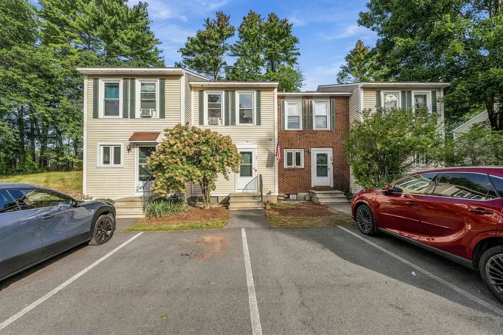 32 Shelburne Road, Merrimack