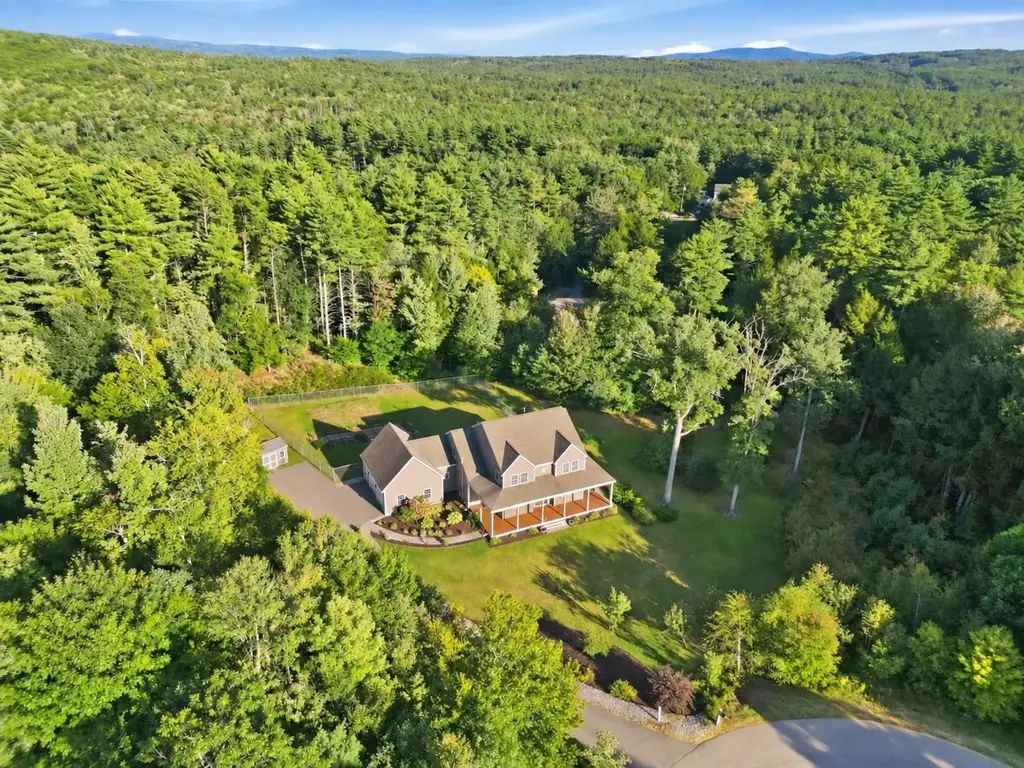 106 Wellington Lane, Loudon