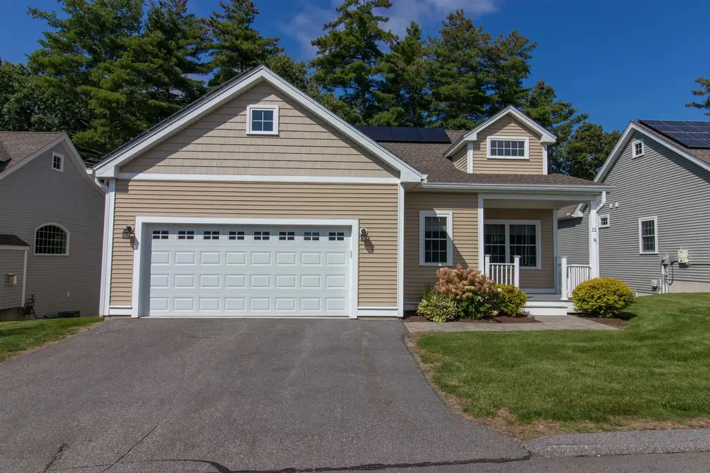 11 Toby Circle, Merrimack