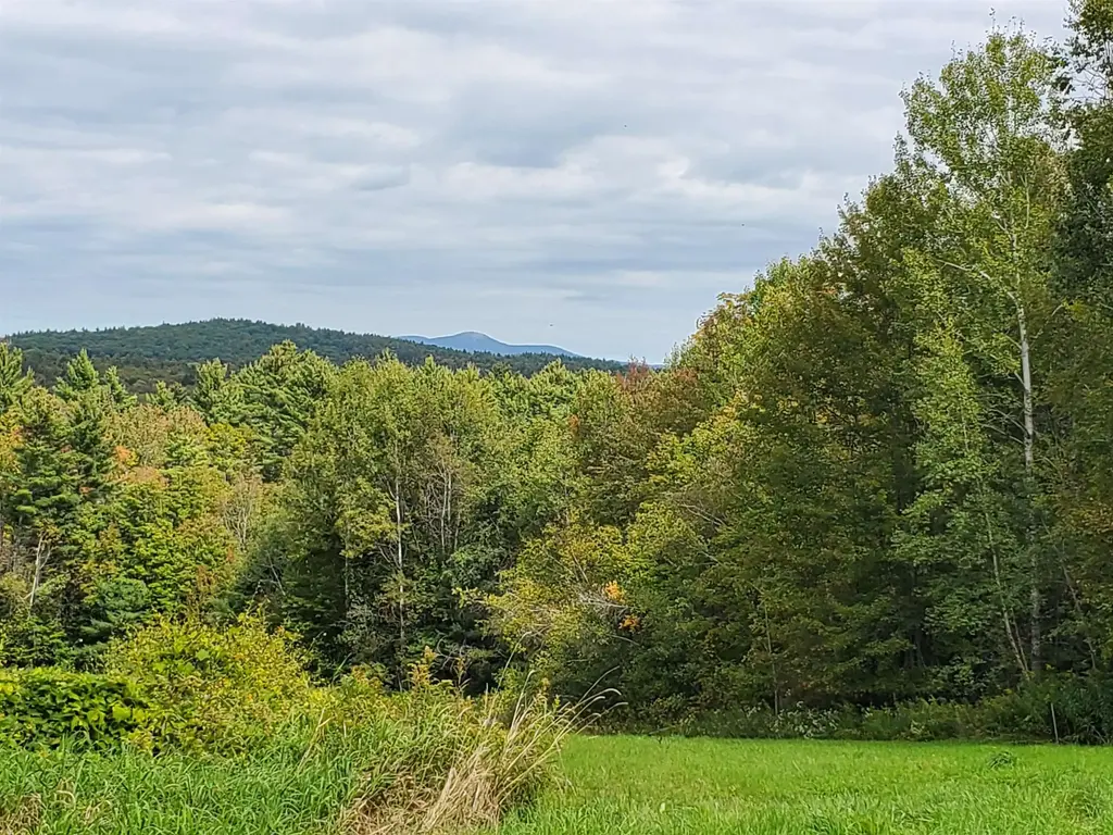 1525 New Hampshire Route 4a, Enfield