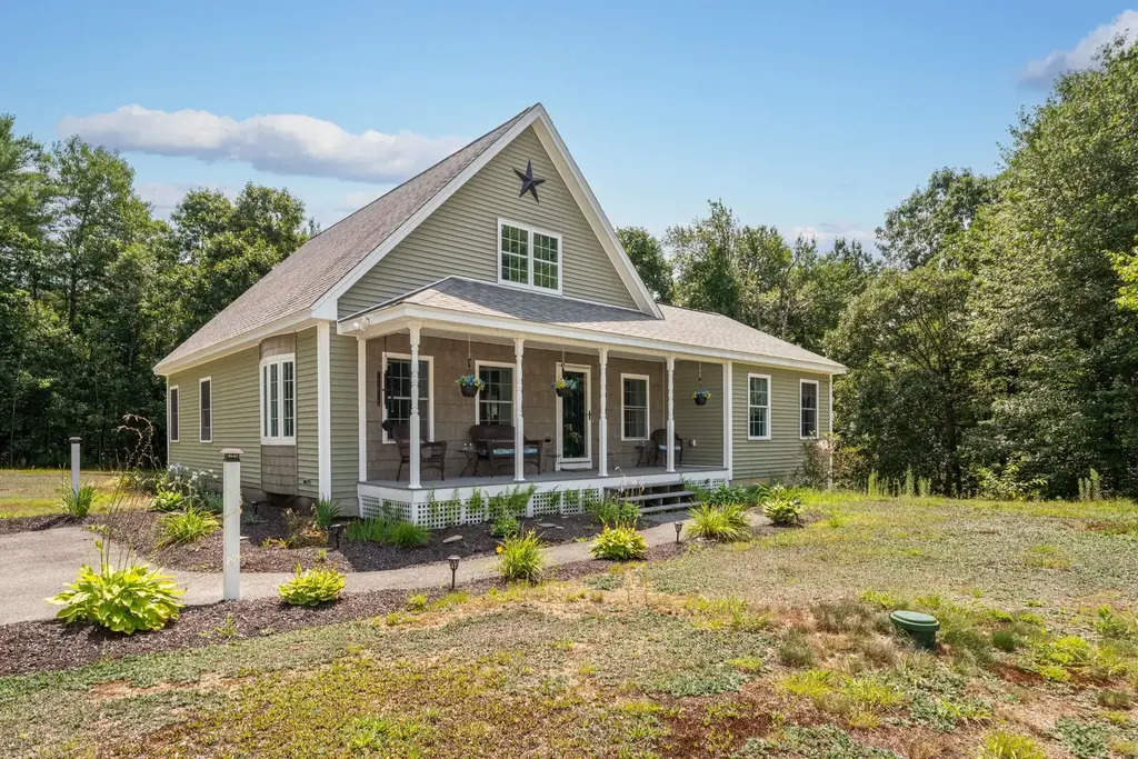 60 Chichester Road, Loudon