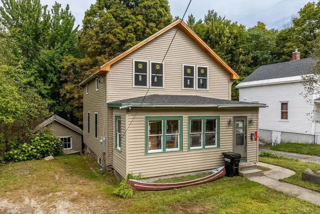 142 Maple Street, Newport