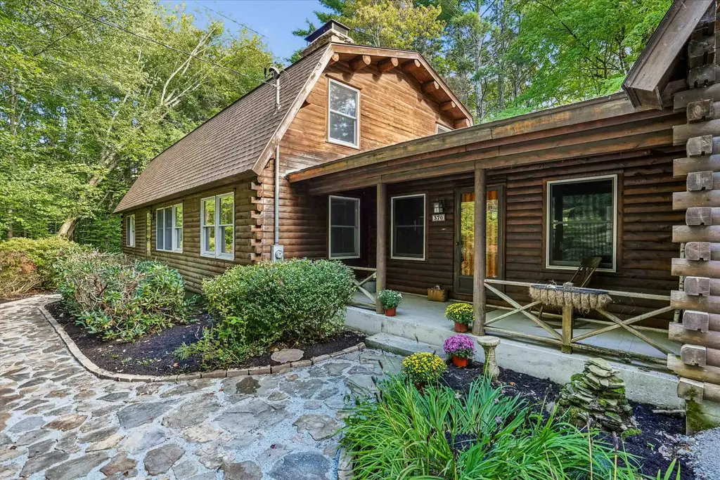 370 Mccurdy Road, New Boston