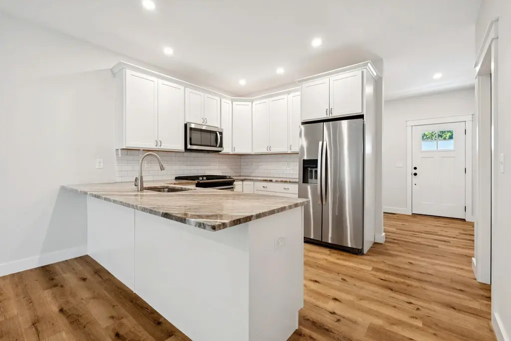 34 Ponemah Hill Road, Milford