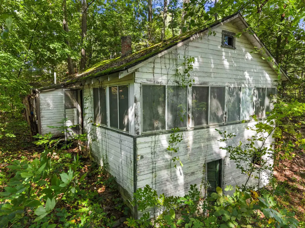 17 First Street, Windham