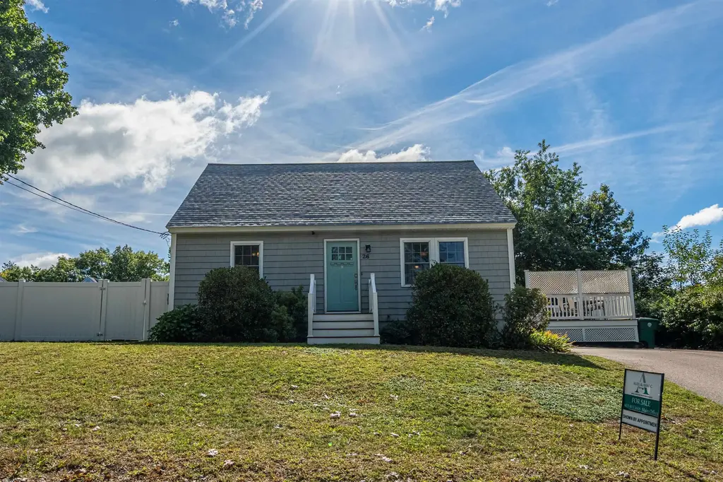 26 Saint Josephs Drive, Nashua