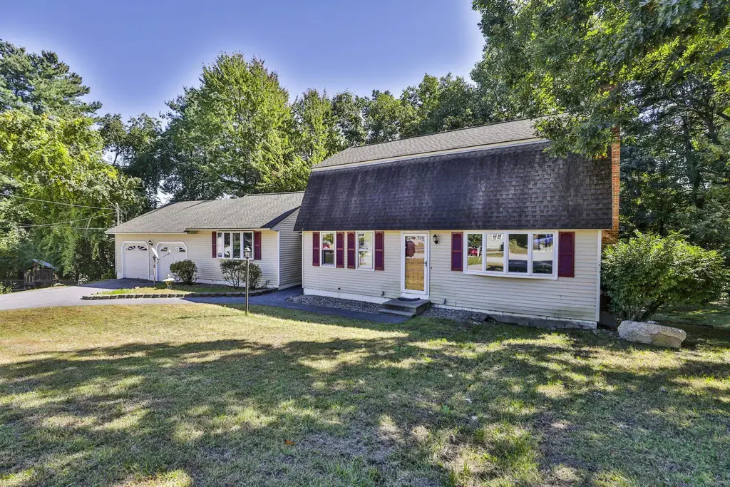 16 Blueberry Lane, Nashua