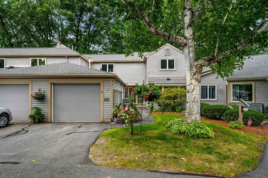 35 Walden Pond Drive, Nashua