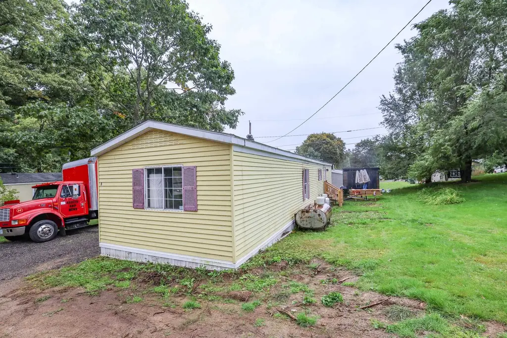 8 First Street, Mont Vernon