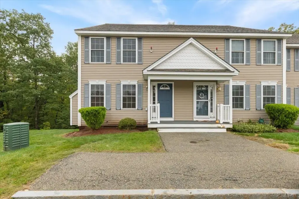 68 Overlook Circle, Hudson