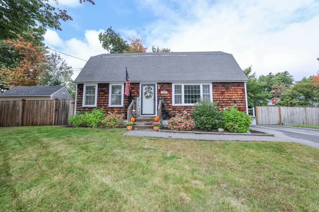 108 Westwood Drive, Nashua