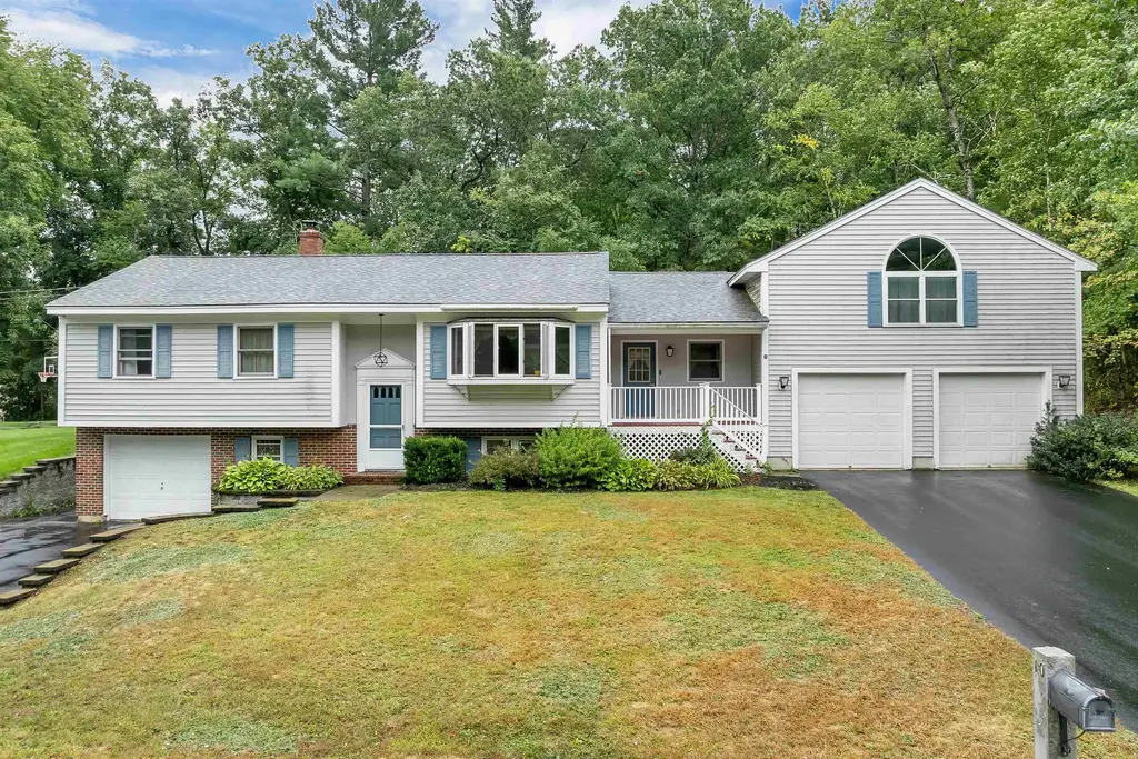 10 Davis Road, Merrimack