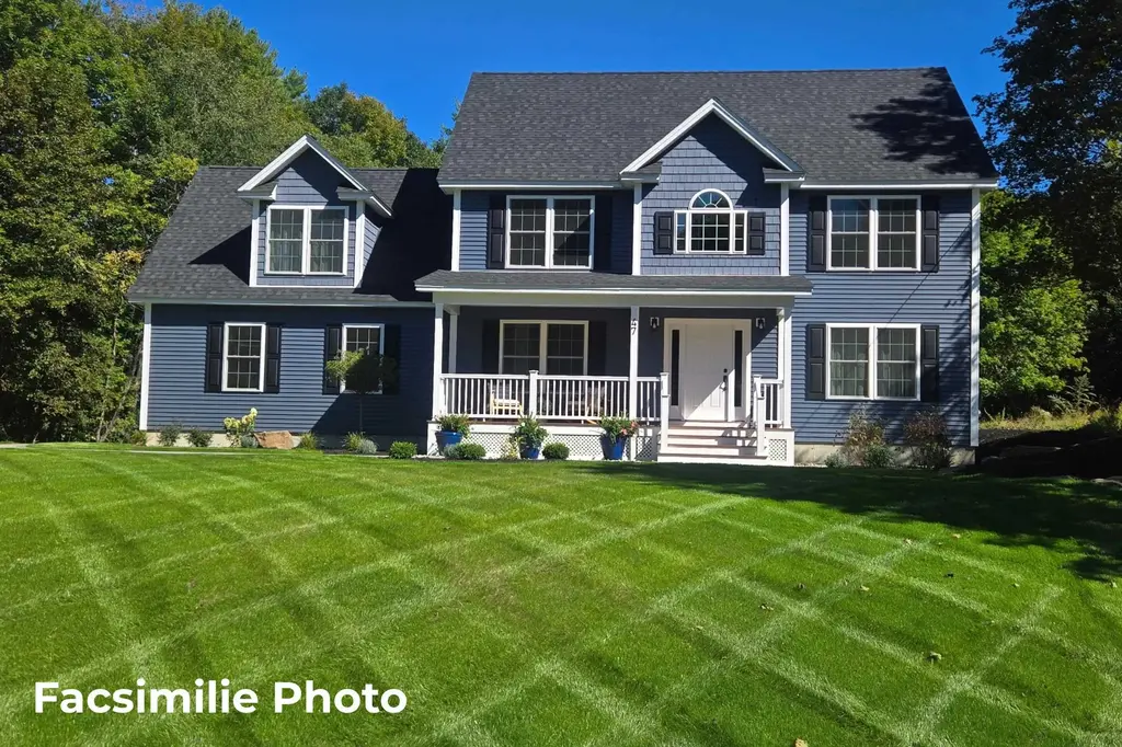 14 Lovell Road, Stratham