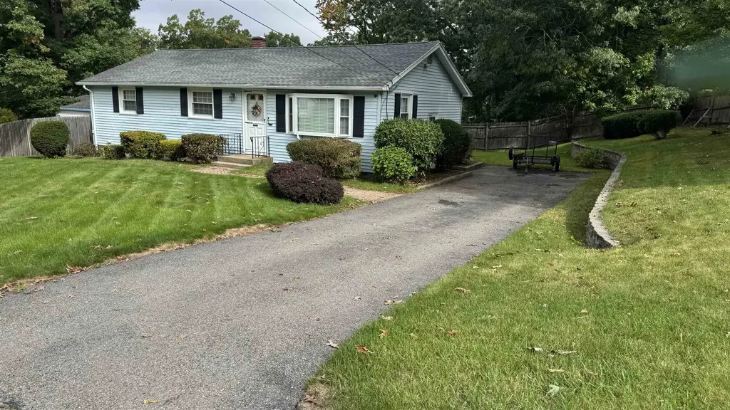 21 Woodfield Street, Nashua