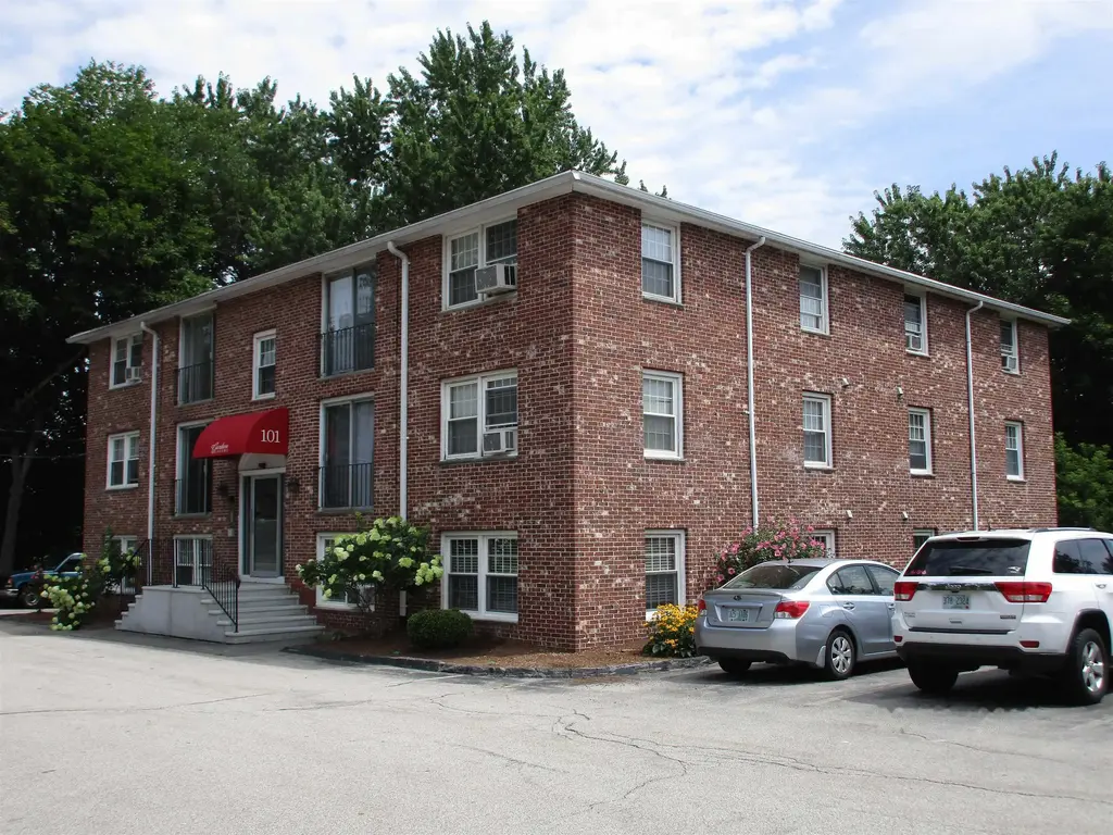 101 East Broadway Street, Derry