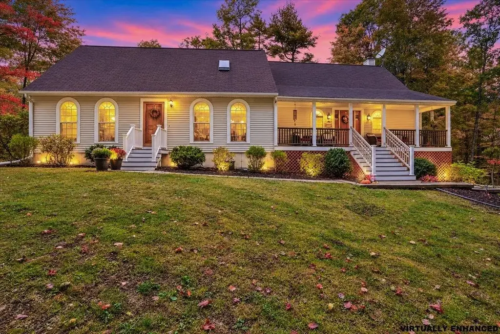 236 Middle Branch Road, New Boston
