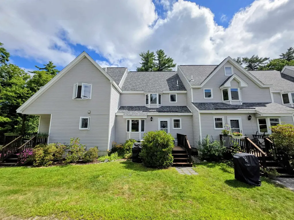 35 Collins Landing Road, Weare
