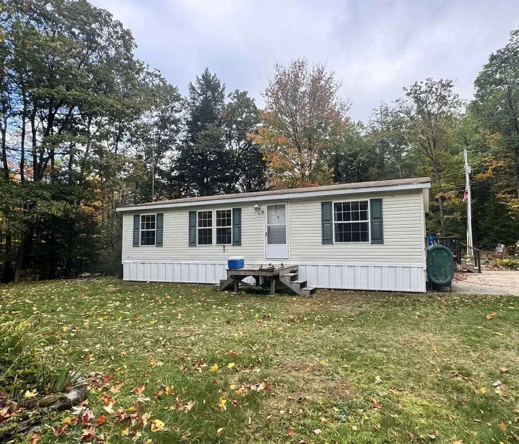 131 Upper Oxbow Road, New Hampton