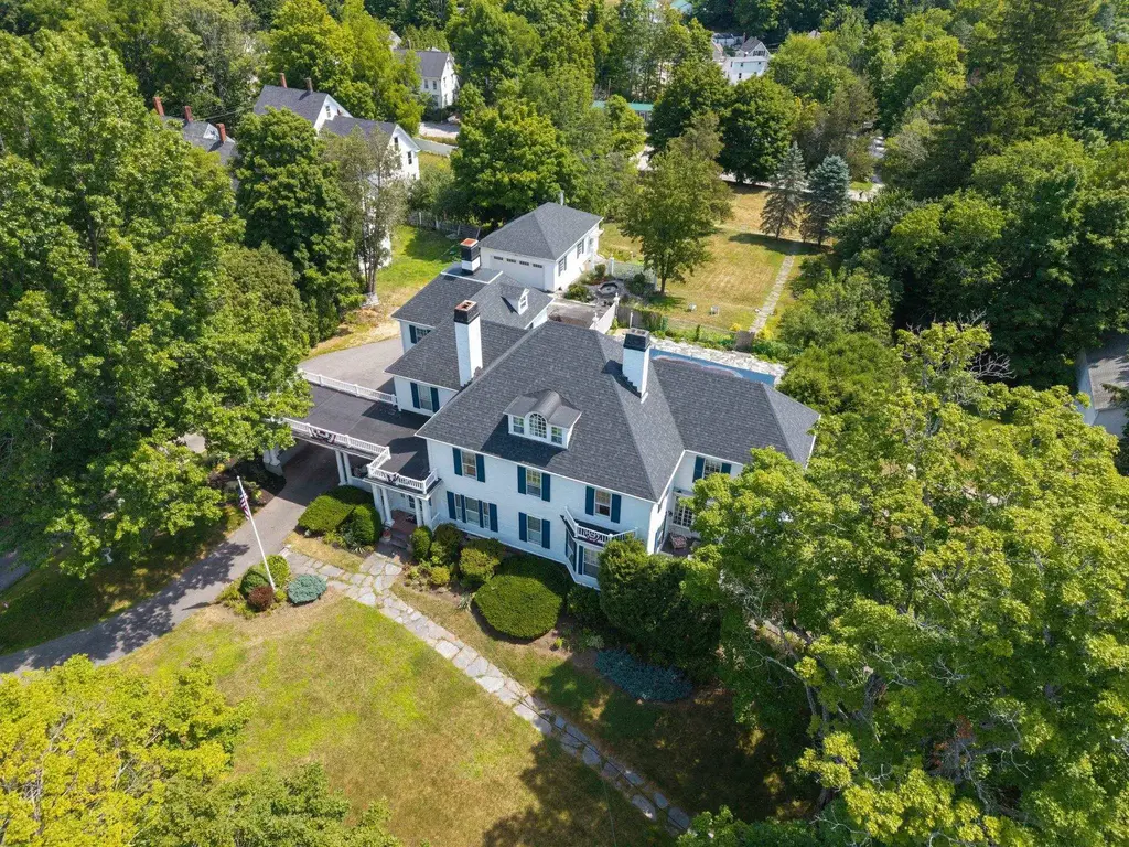 555 Main Street, Farmington