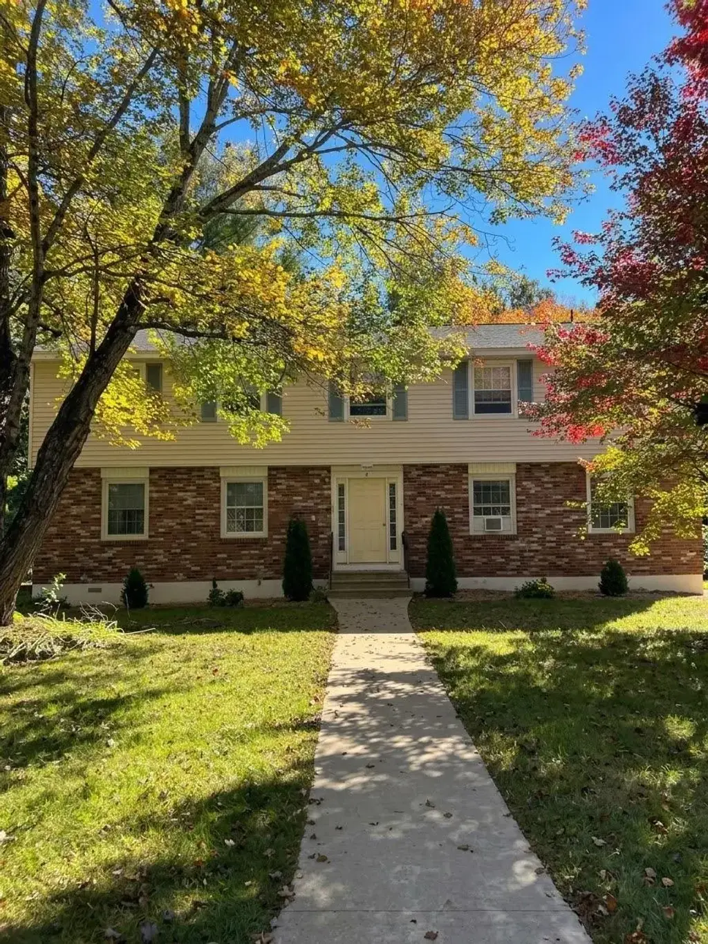 6 Colonial Road, Windham